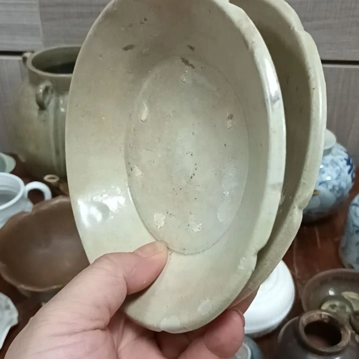 摆件是*哥盘子。。。。