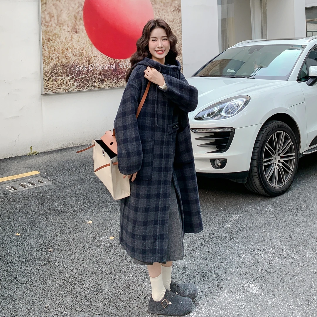 格纹连帽双面羊毛大衣女2025冬新款学院风宽松减龄牛角扣毛呢外套