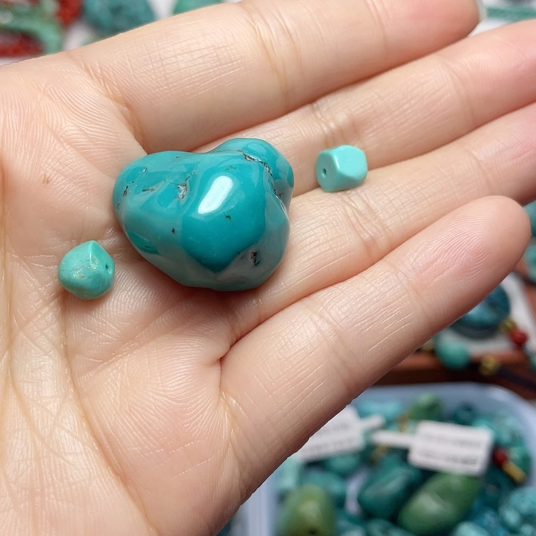 小***学绿松石未镶嵌随行