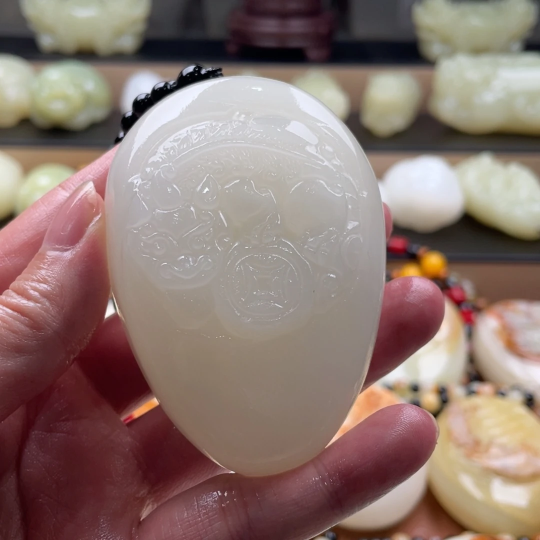 性***人石材天然古青石手把件