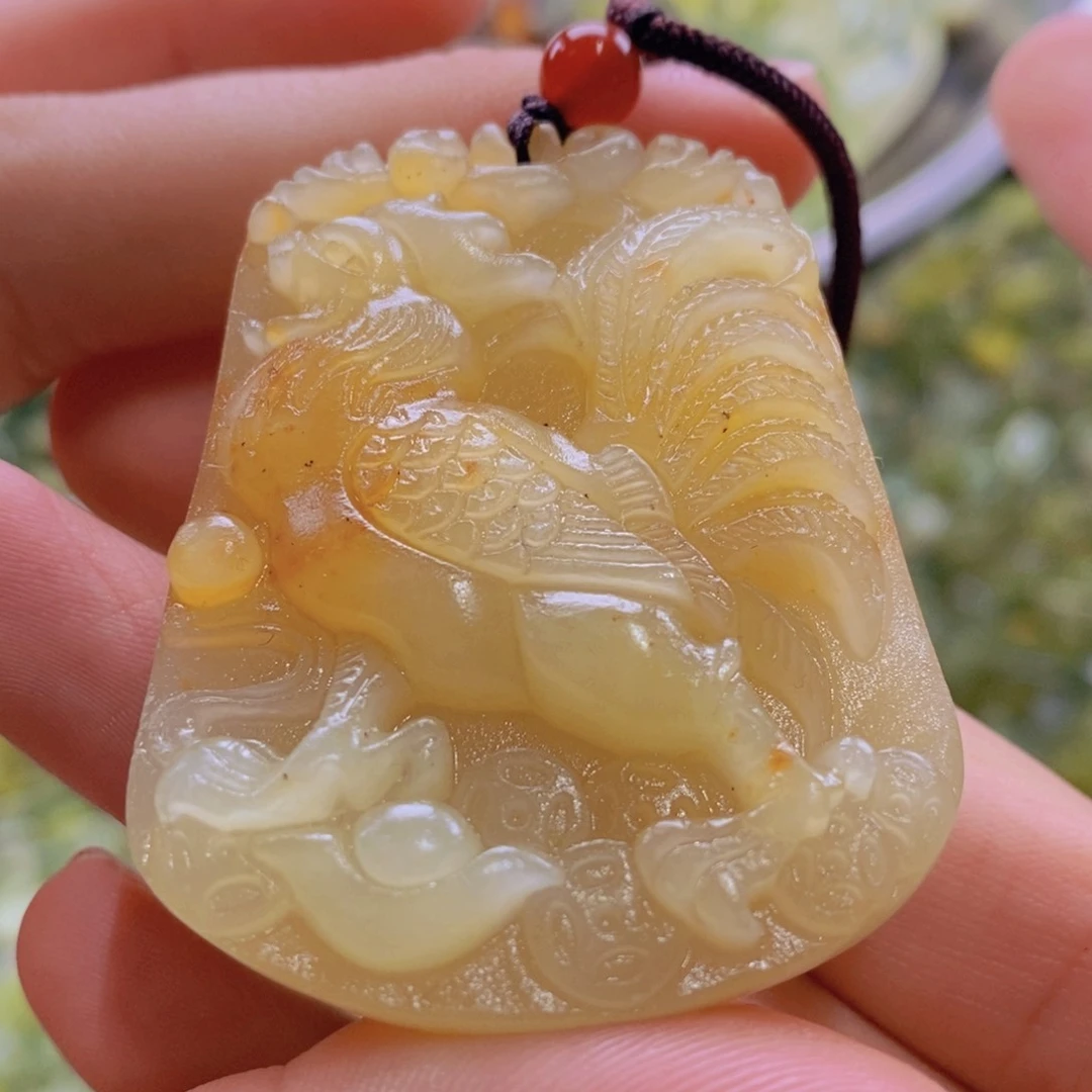 蛇纹石玉吊坠未镶嵌