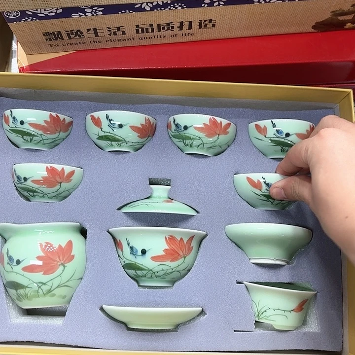 孤品茶具套装等。