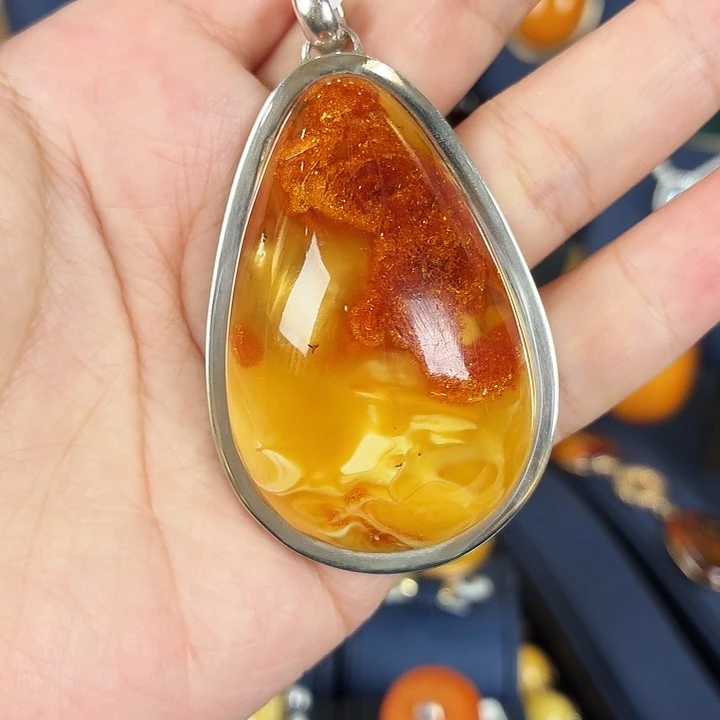琥珀银S925镶嵌颈饰