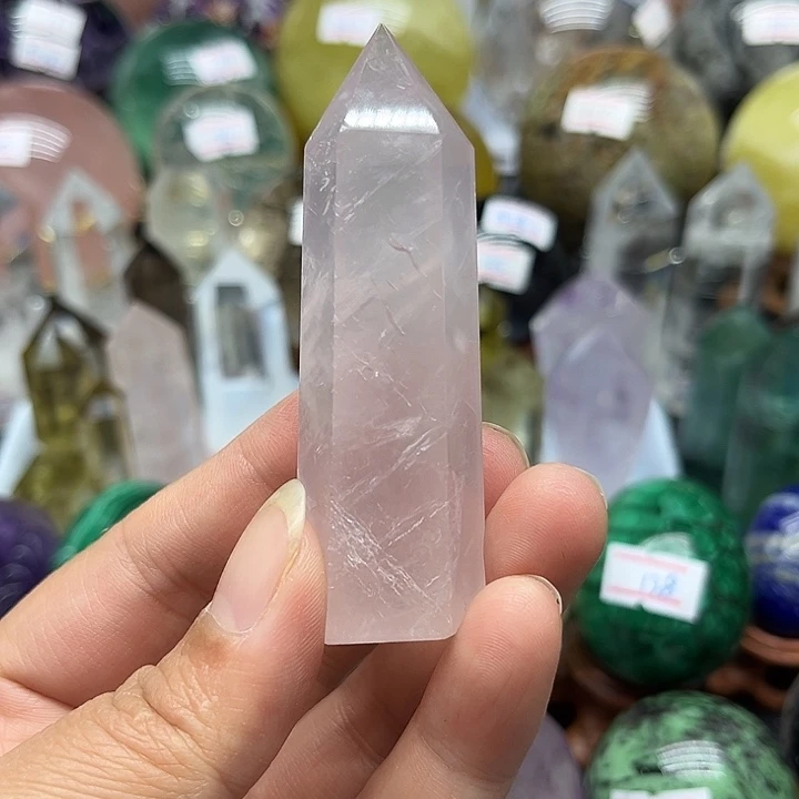 水晶未镶嵌珠宝半成品56克粉水晶柱