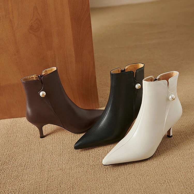真皮尖头高跟鞋女短靴春秋单靴显瘦法式珍珠瘦瘦靴米白色靴子皮靴