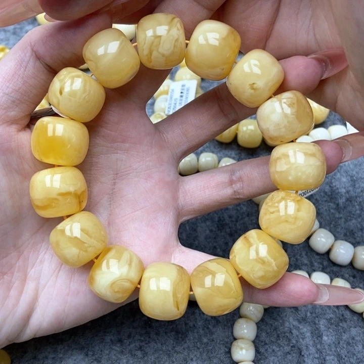 琥珀未镶嵌珠宝奇石18