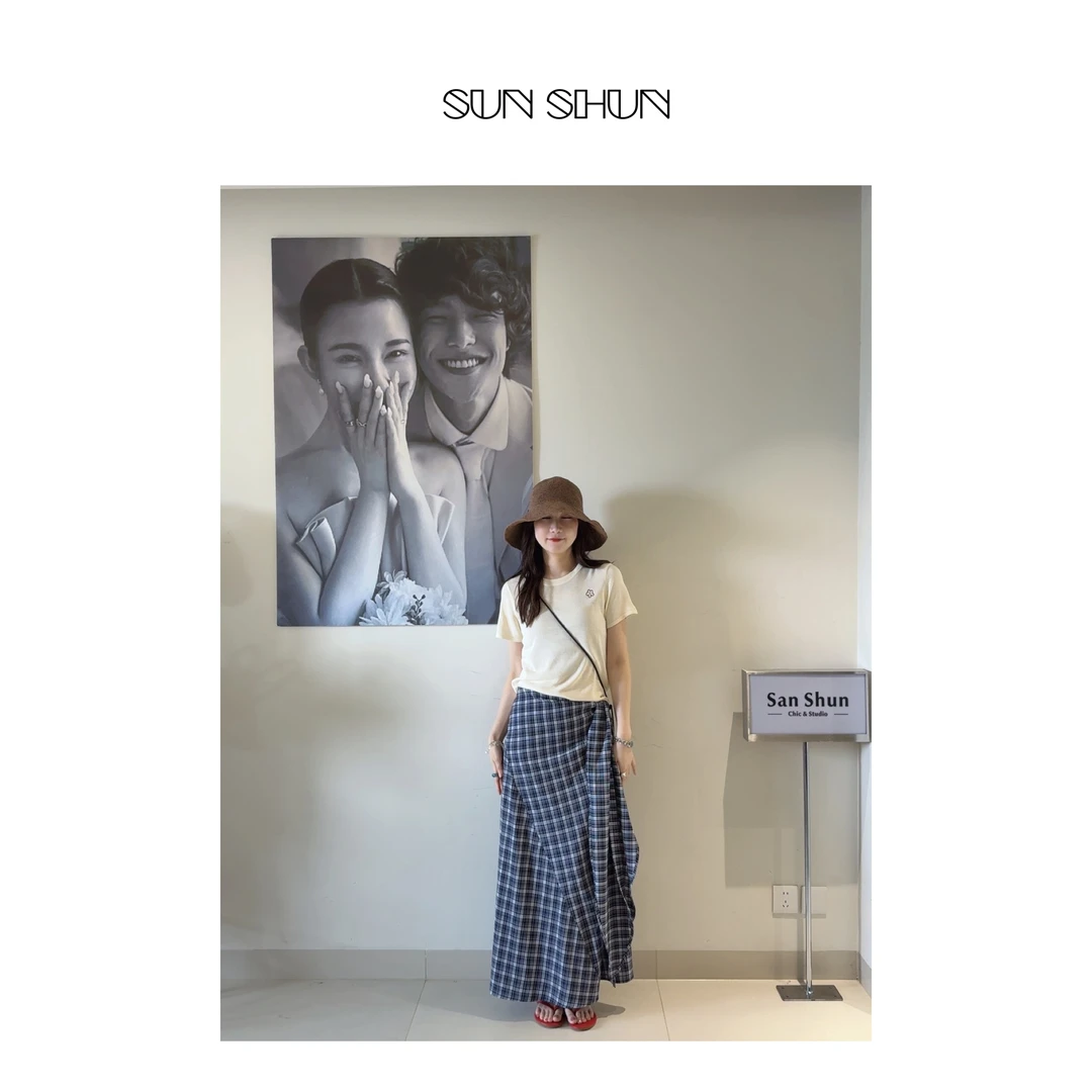 Ssanshun- (系带格)-显瘦气质夏季复古法式收腰系带格子半身裙