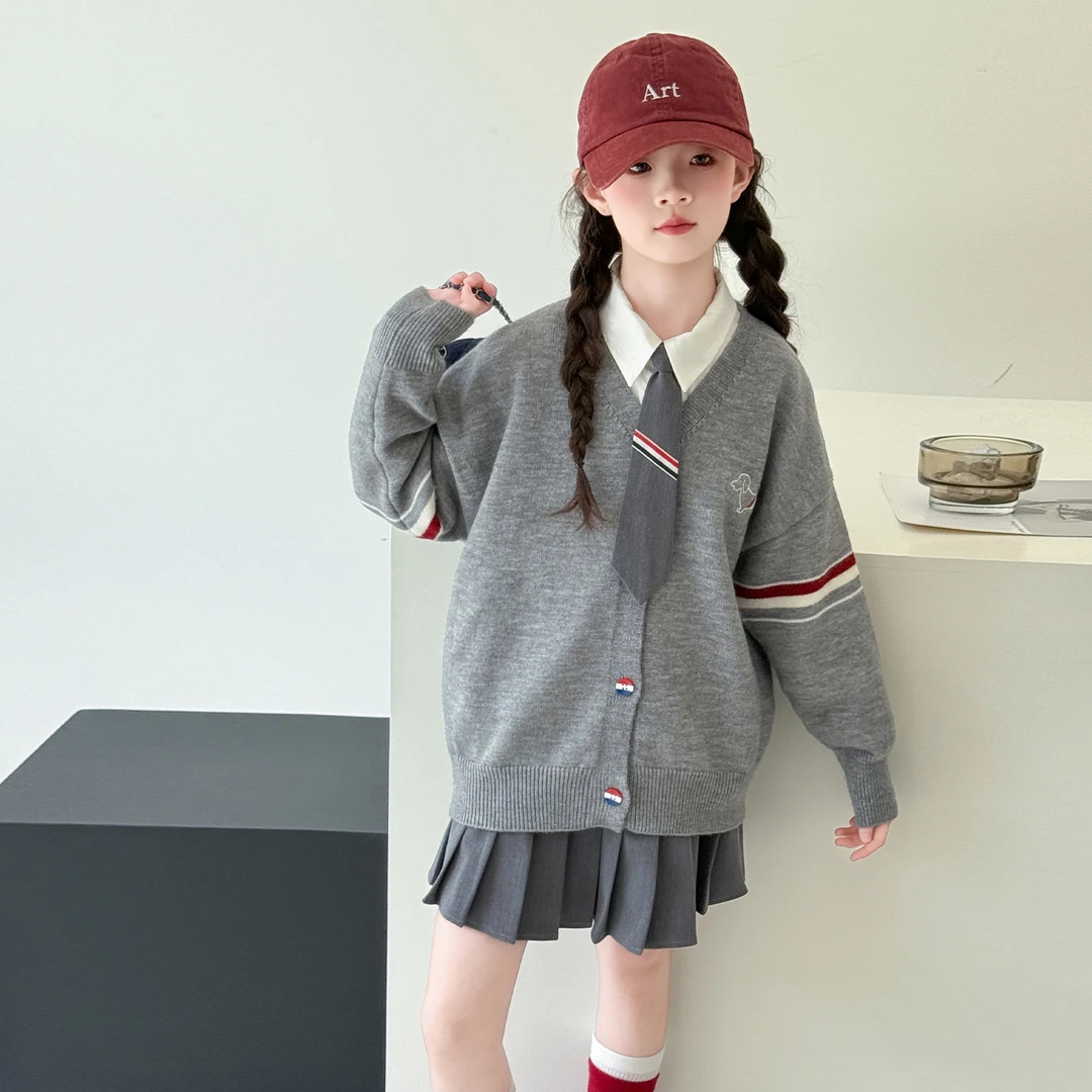 女童针织开衫秋2025新款今年流行薄款针织衫女大童外套学院风套装