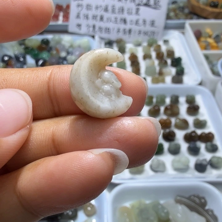 和田玉未镶嵌珠宝奇石