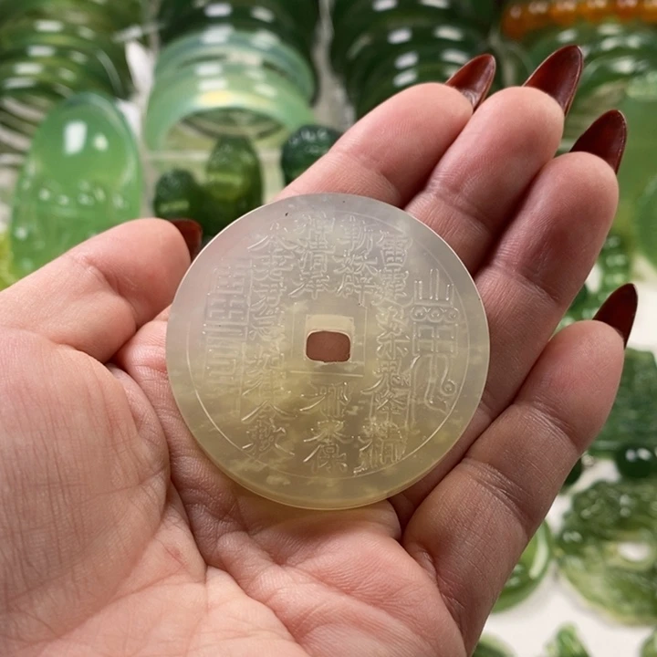 未镶嵌蛇纹石玉颈饰