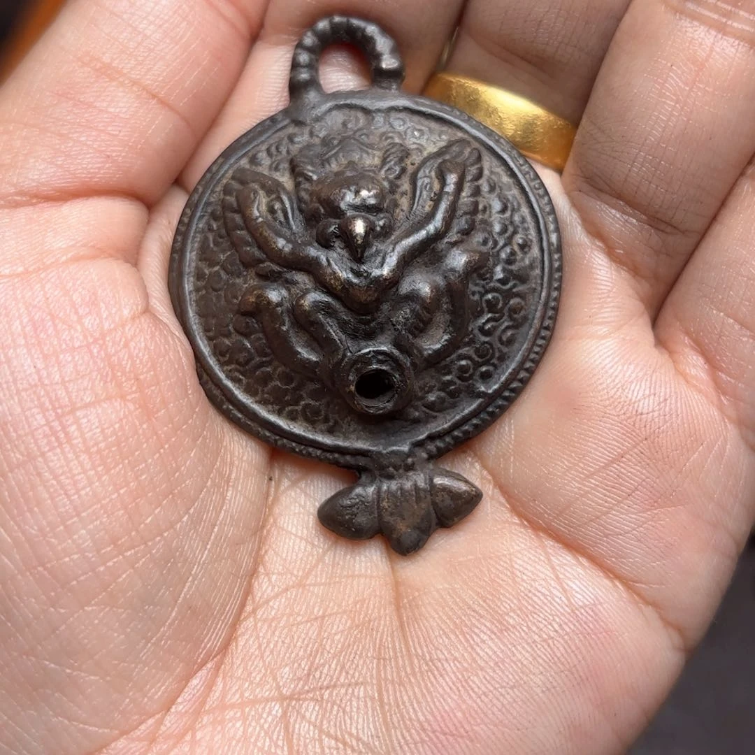 铜星月菩提吊坠项链