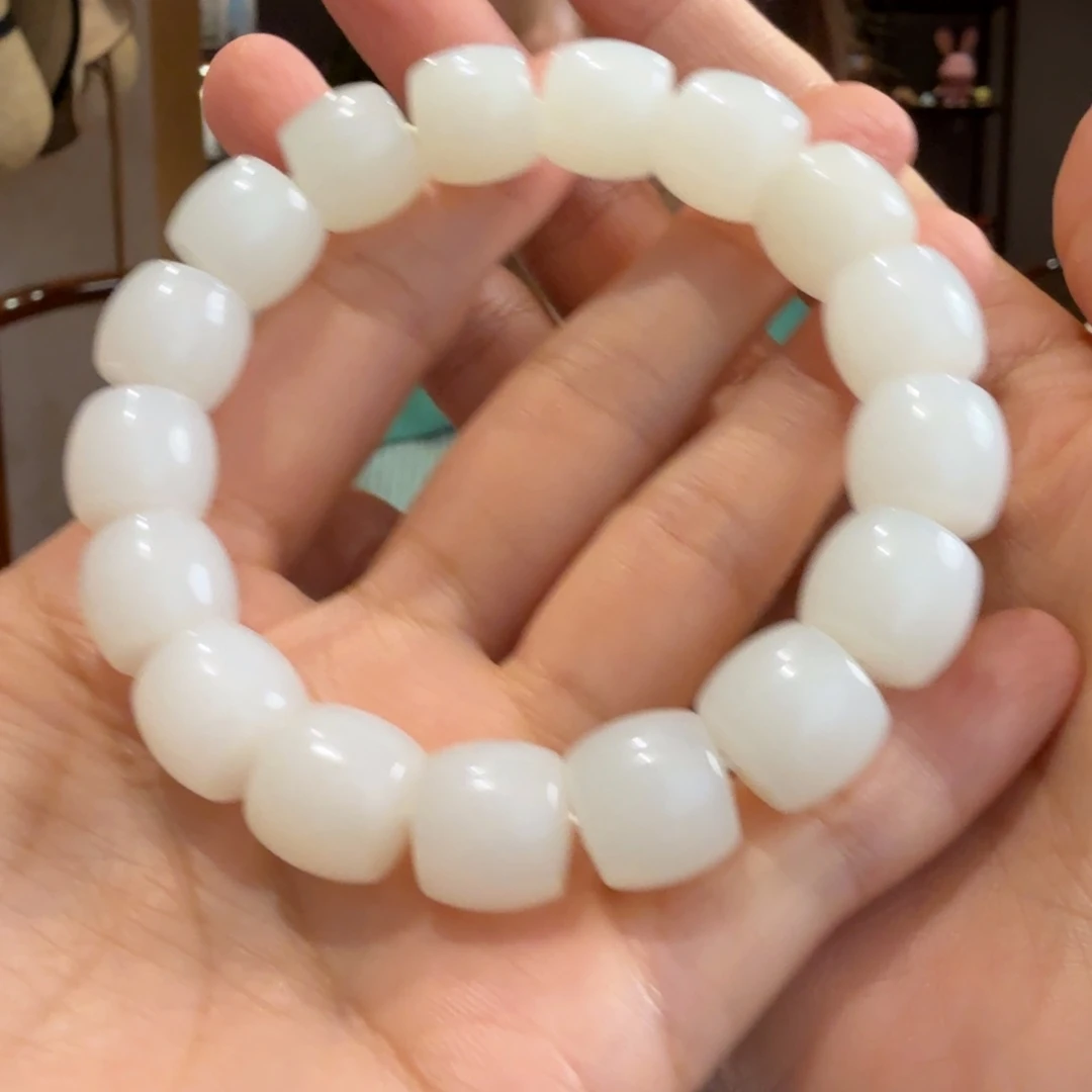 颈饰未镶嵌和田玉俄料白玉直切桃子姐多样性拍一发一