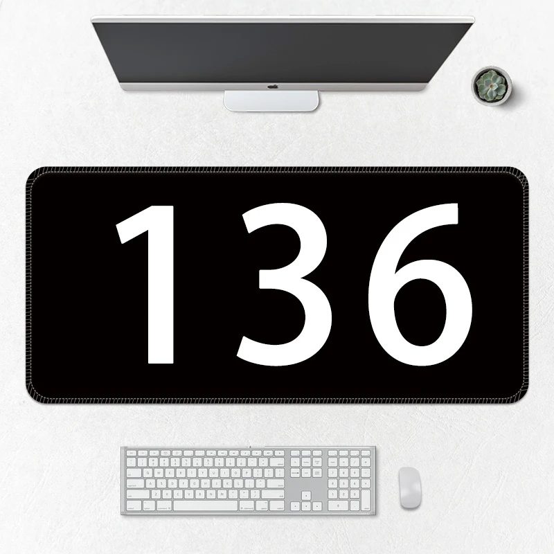 【136号】动漫游戏鼠标垫超大号办公电脑桌垫锁边加厚防滑亚布专属