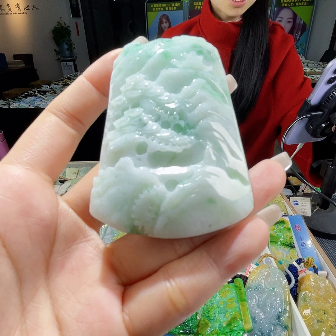 颈饰未镶嵌翡翠一