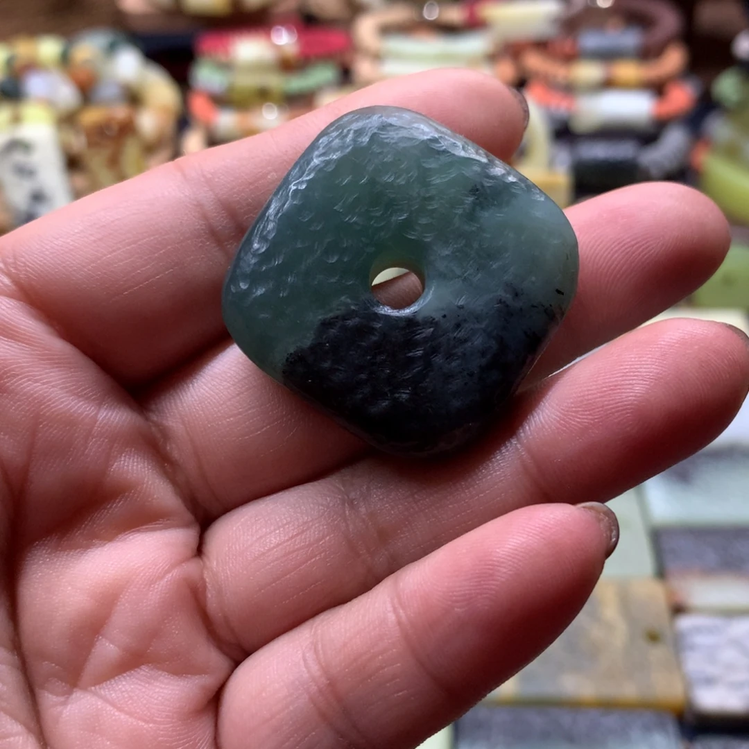 蛇纹石玉合金颈饰