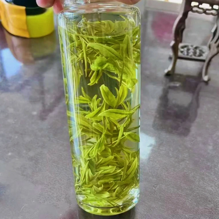 1-6-8#高山白茶春茶鲜爽耐泡颜色亮条型好