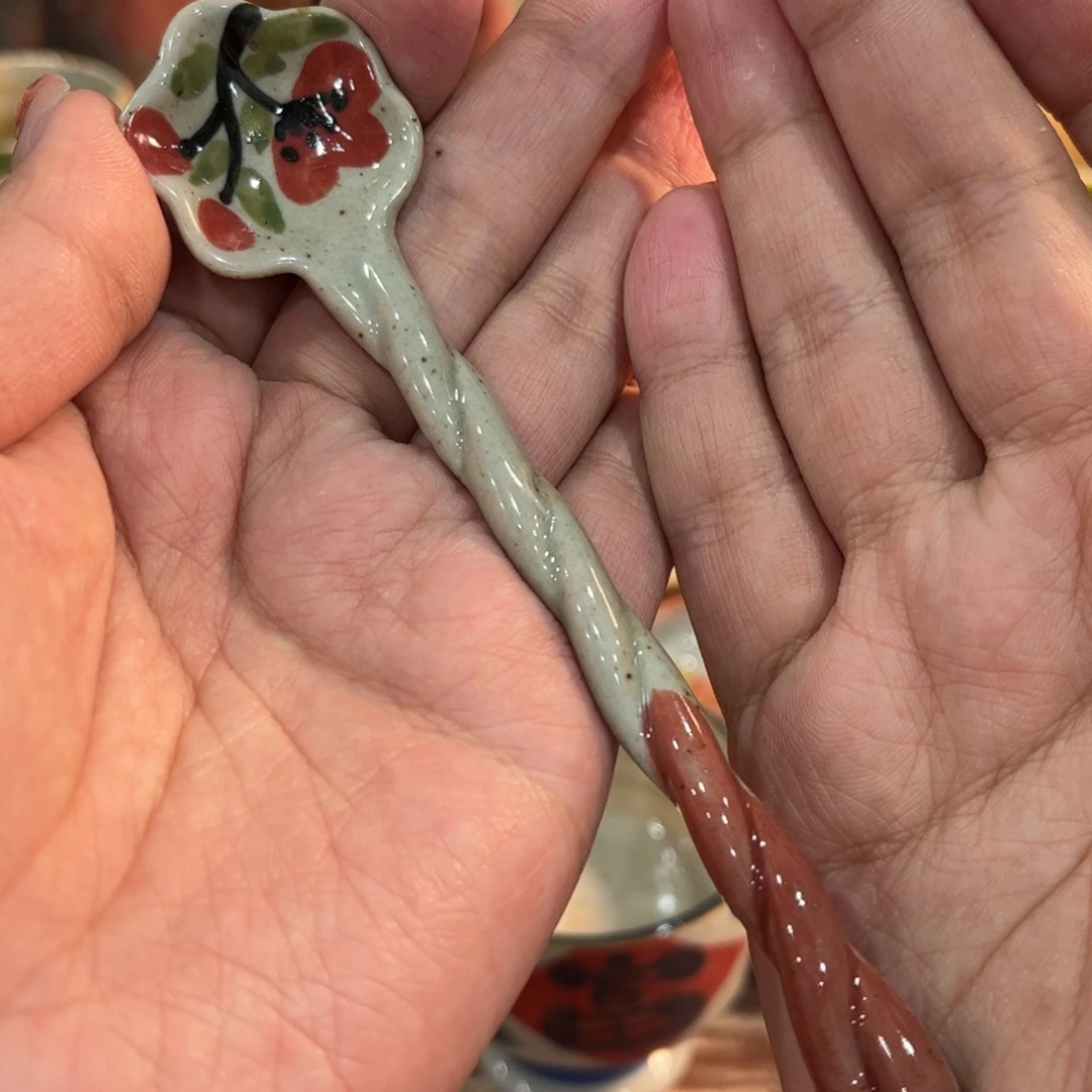 瓷片红红火火过大年