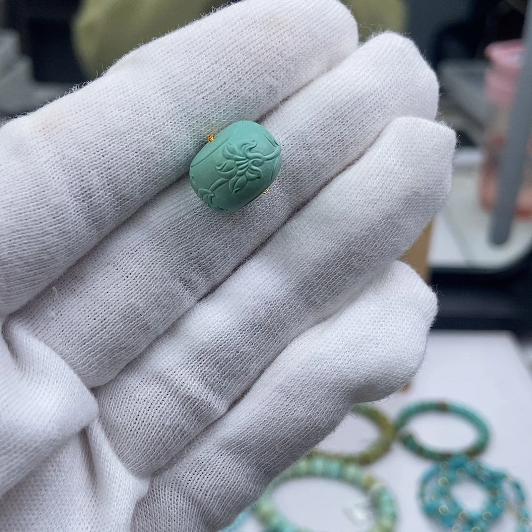 绿松石未镶嵌珠宝奇石