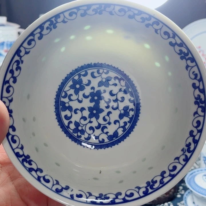 青花玲珑6寸面碗紫荆花