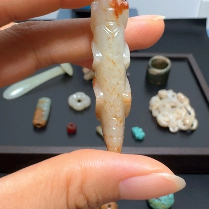 用***3和田玉未镶嵌颈饰