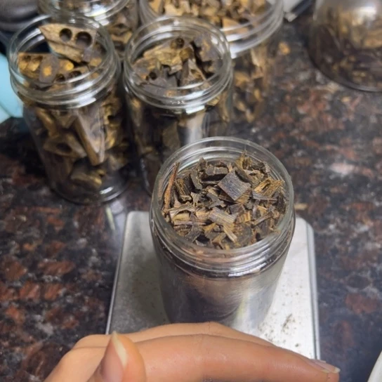 透顶绿沉水碎料50克一份