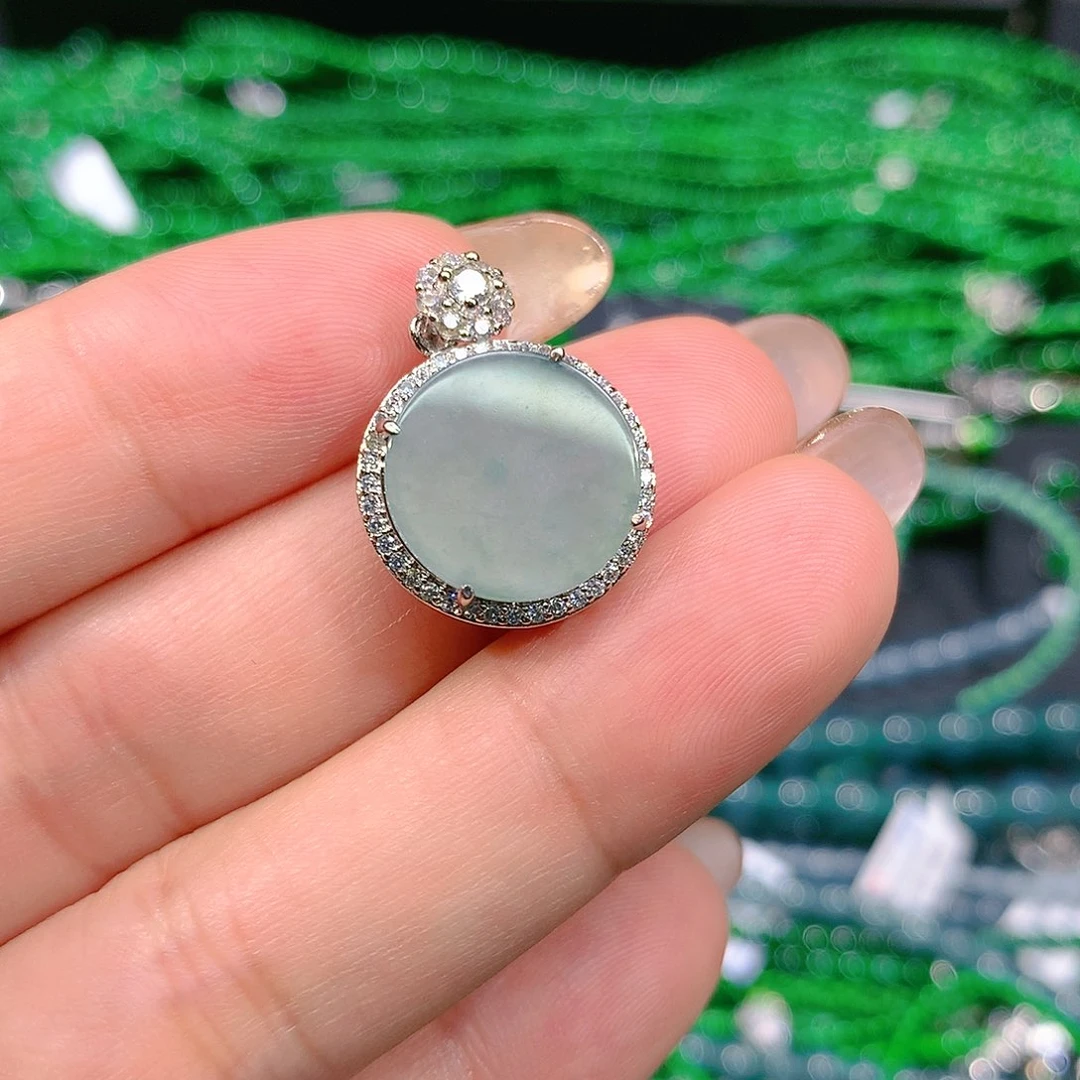 翡翠手链未镶嵌天然