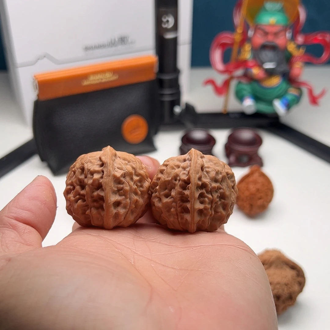 吊坠文玩核桃黄松峪元宝