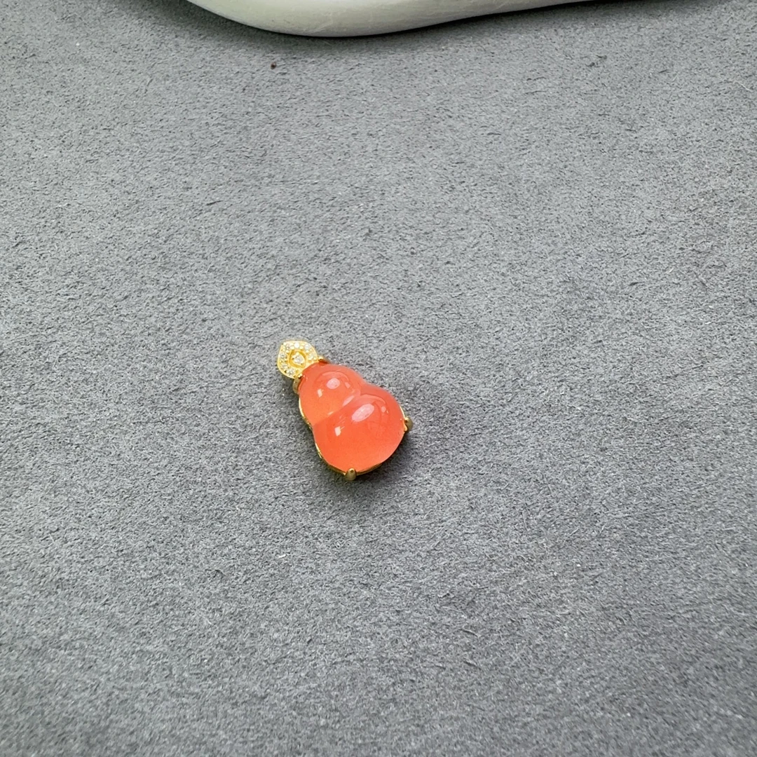 保山冰红南红玛瑙葫芦吊坠S925银