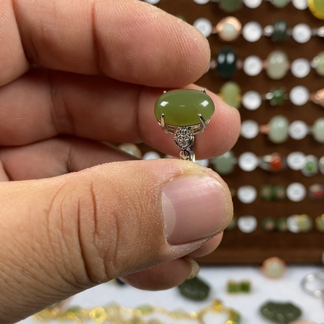 和田玉（青玉）戒指未镶嵌