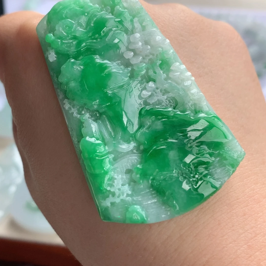 翡翠未镶嵌颈饰翡翠