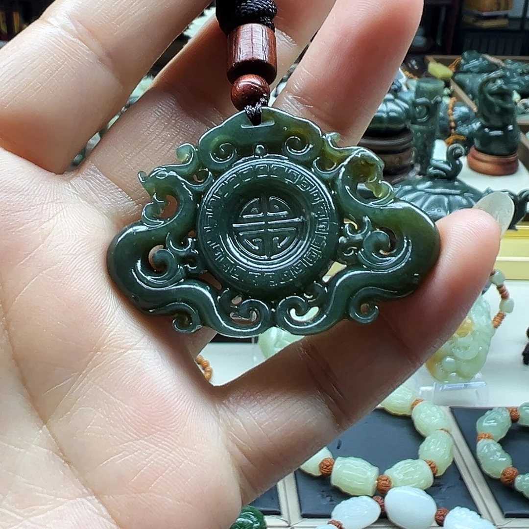 和田玉未镶嵌挂件