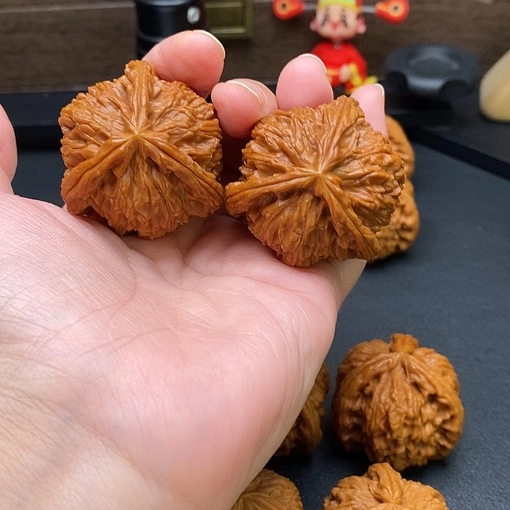 智***哥文玩核桃把件白奔