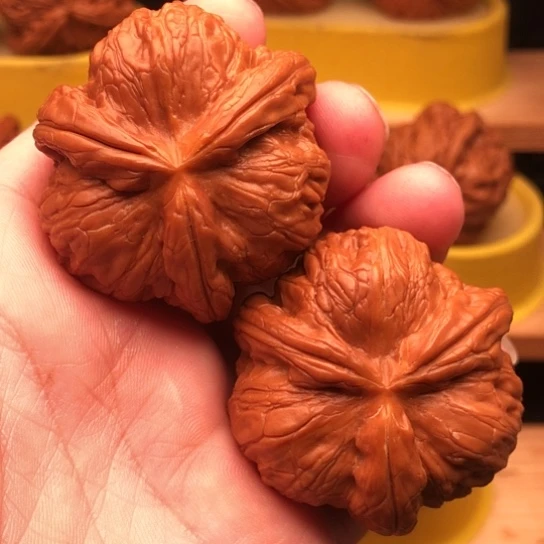 文玩核桃吊坠楼****哥核桃