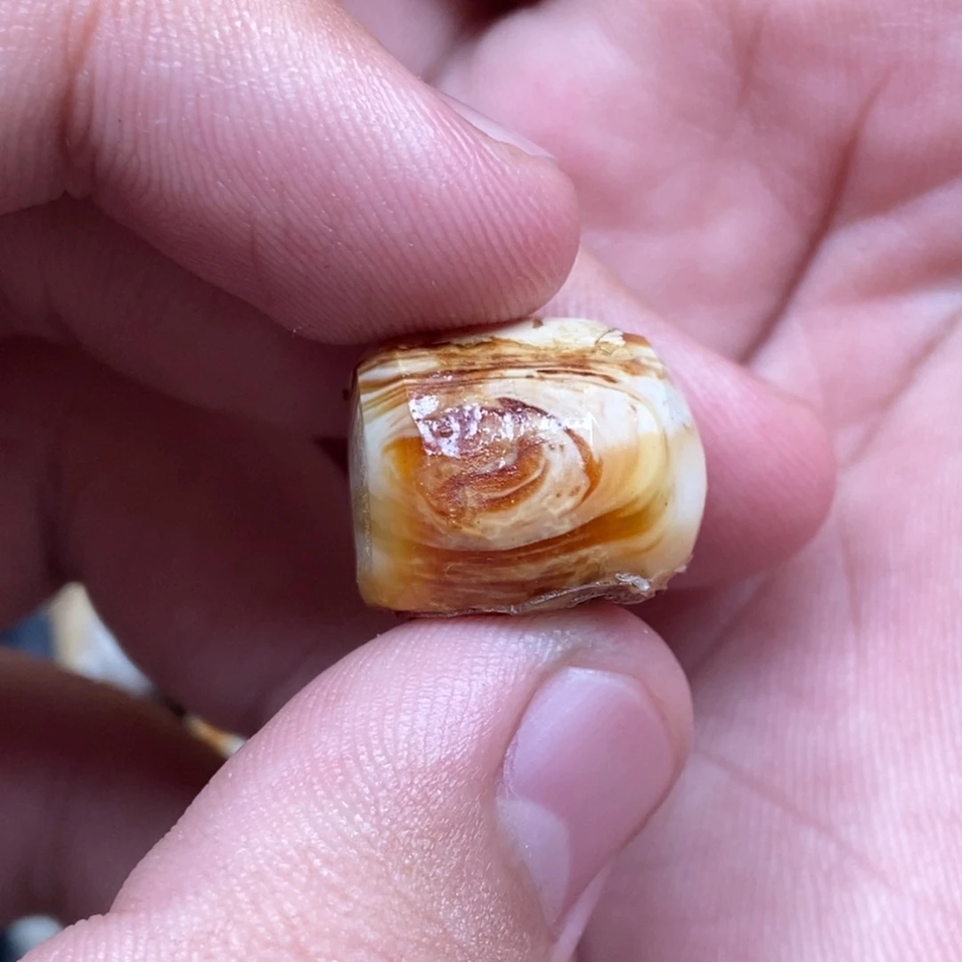 未镶嵌定制琥珀定制