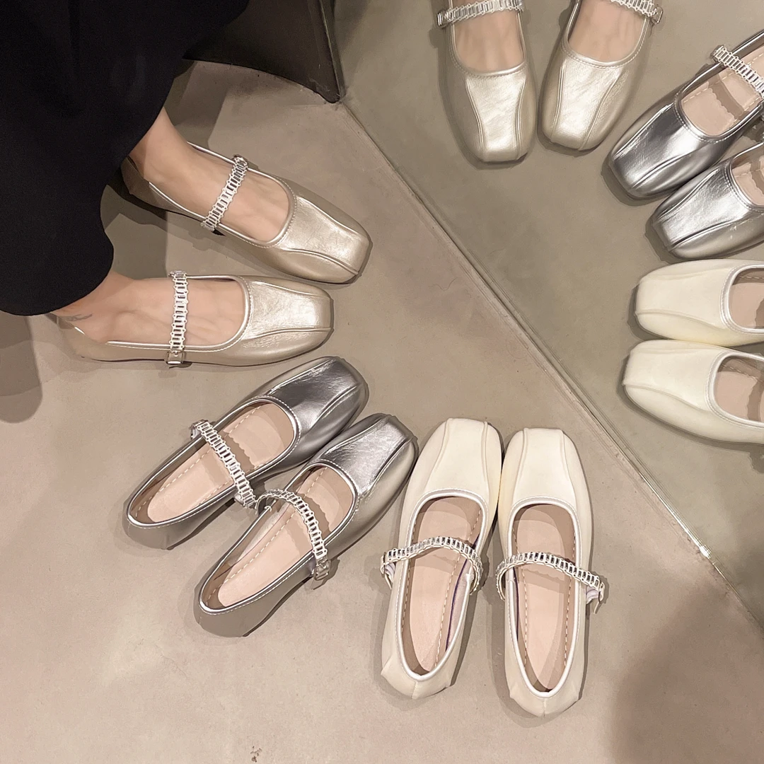 法式平底褶皱银色玛丽珍浅口单鞋女2025夏季水钻豆豆鞋芭蕾小皮鞋