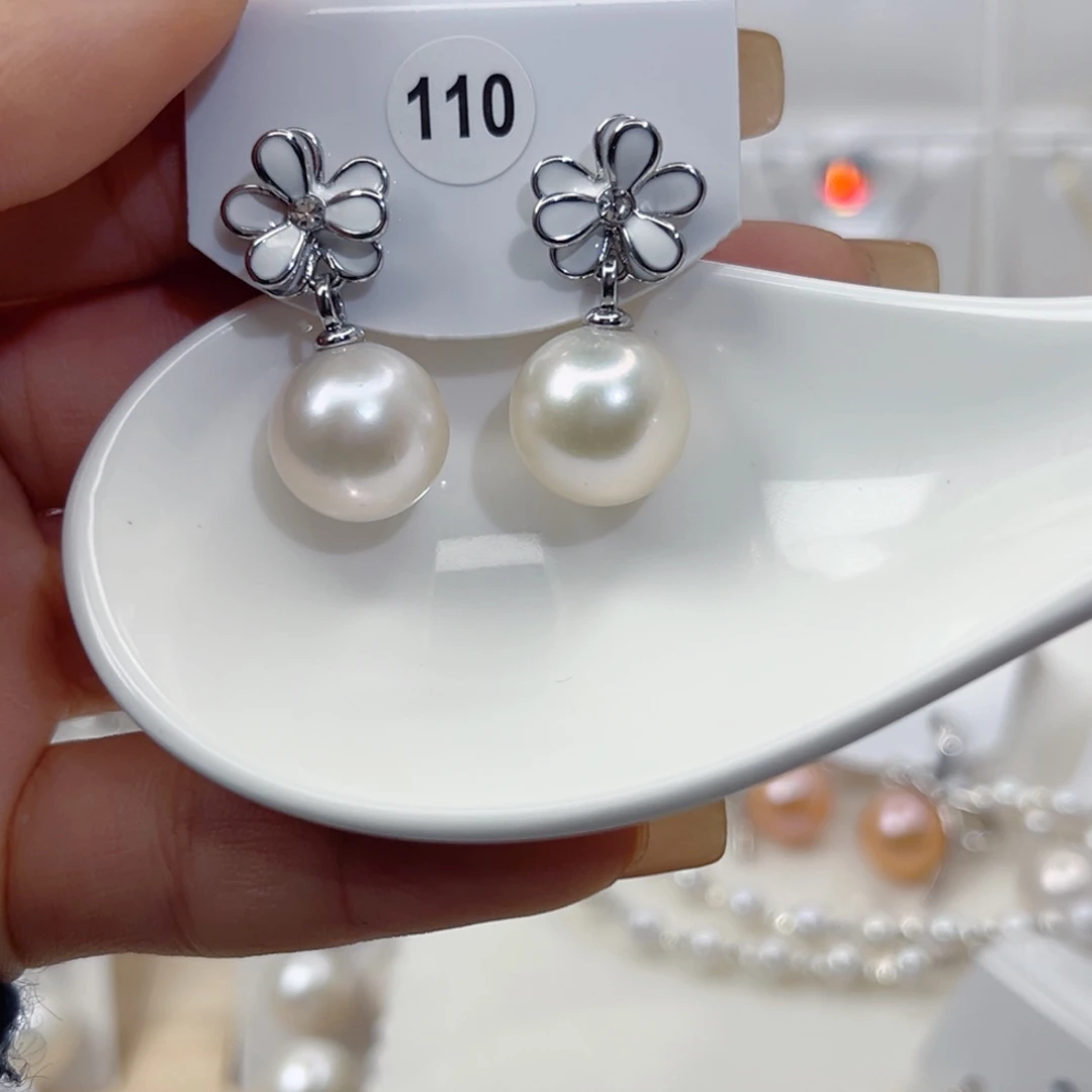 银S925镶嵌淡水珍珠耳饰