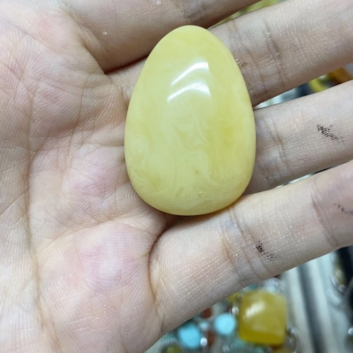 未镶嵌蜜蜡裸石吊坠