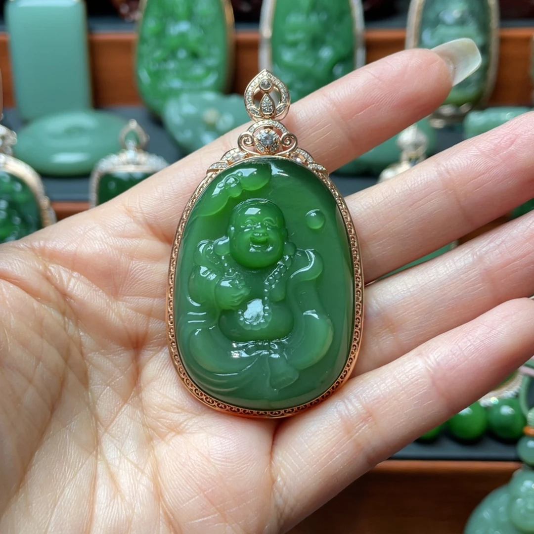 和田玉（碧玉）18K金镶嵌颈饰