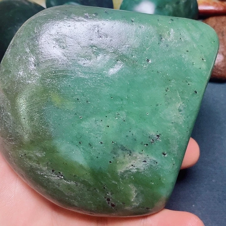 和田玉未镶嵌珠宝奇石