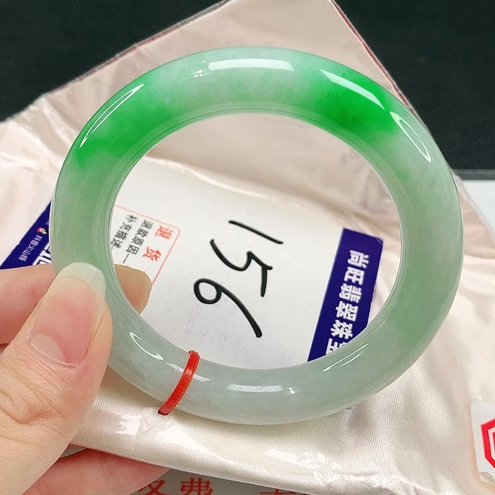 未镶嵌手镯翡翠翡翠手镯