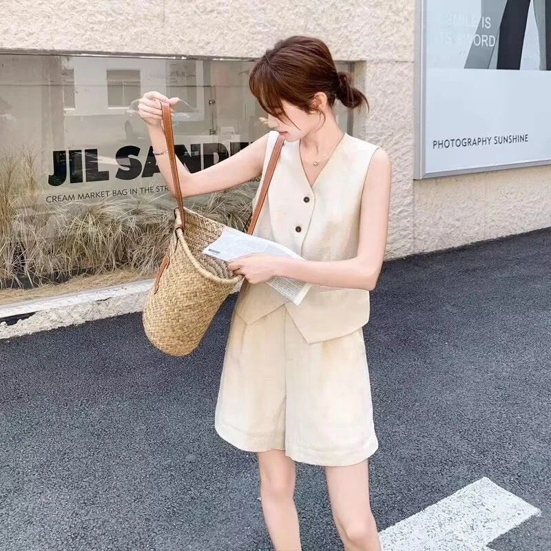 高级感老钱风亚麻马甲短裤两件套装女夏季大方得体穿搭一整套
