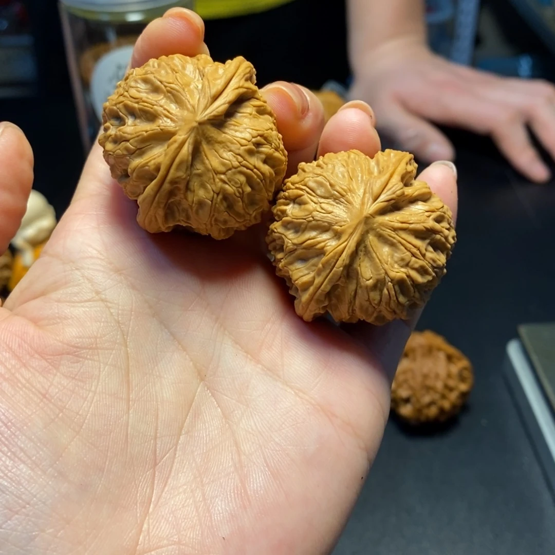 文玩核桃把件静**听22号马老四打底