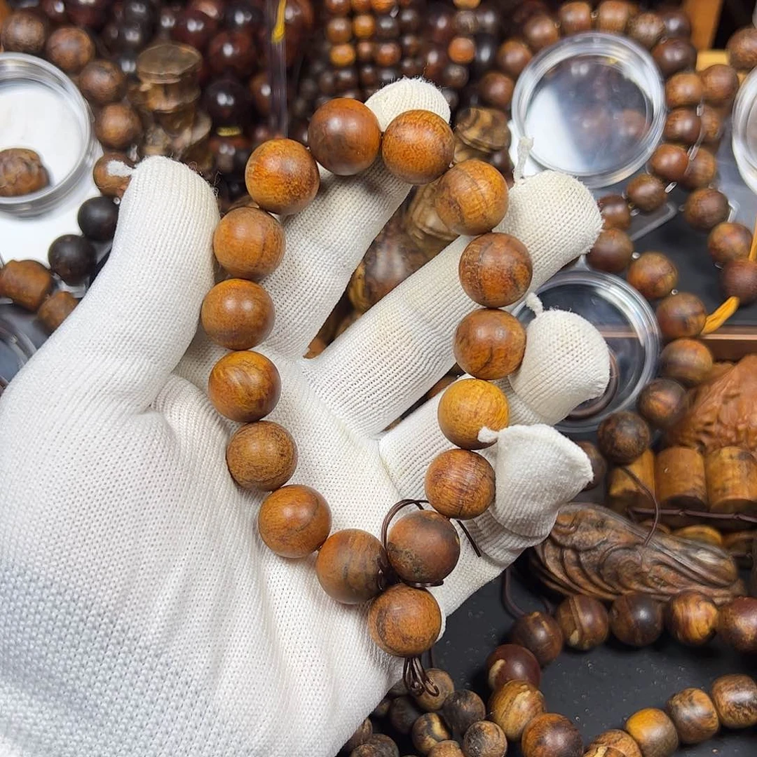 贡木颜*15圆珠黄油底手串定制福利