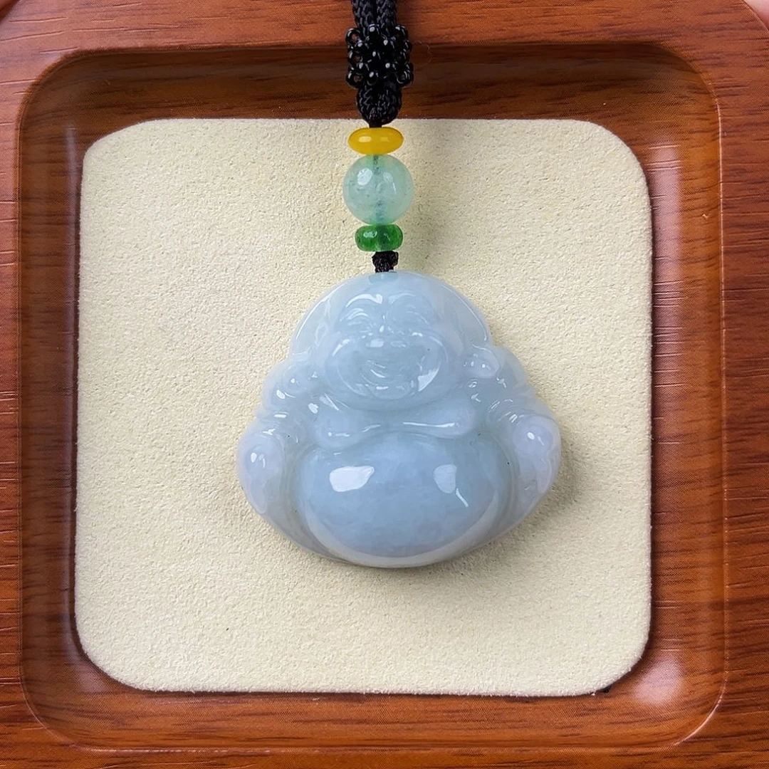 翡翠未镶嵌颈饰佛公