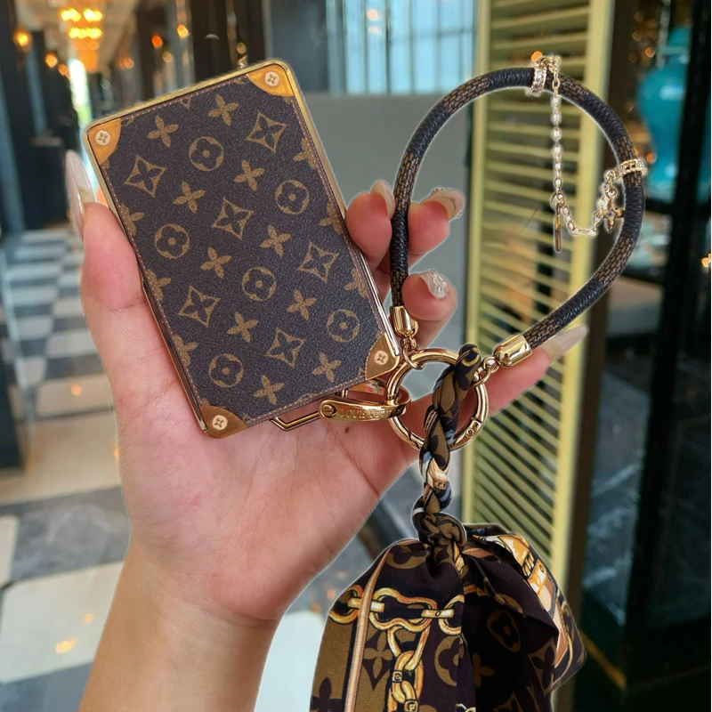 通用卡片钥匙套特斯拉比亚迪宝马汽车零跑蔚来领克深蓝小米极氪扣