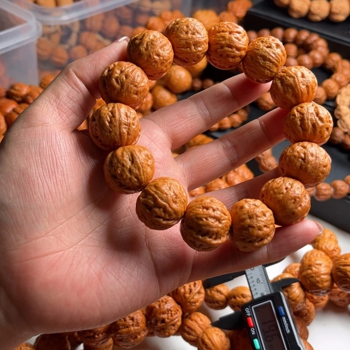 .***鱼核桃22手串是手串