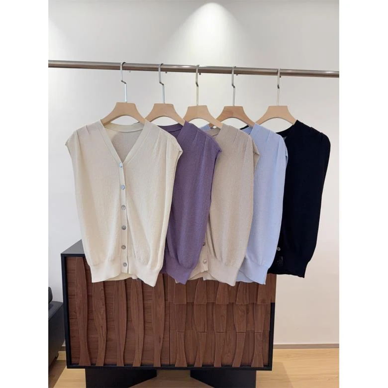 韩国单 纯色无袖针织衫背心女