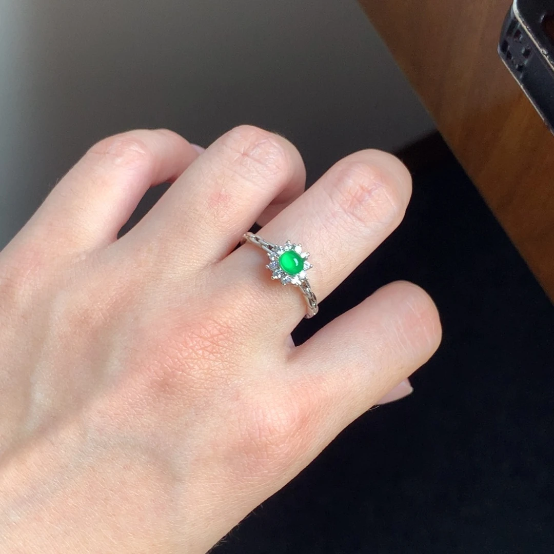 翡翠戒指银S925镶嵌木纳绿蛋