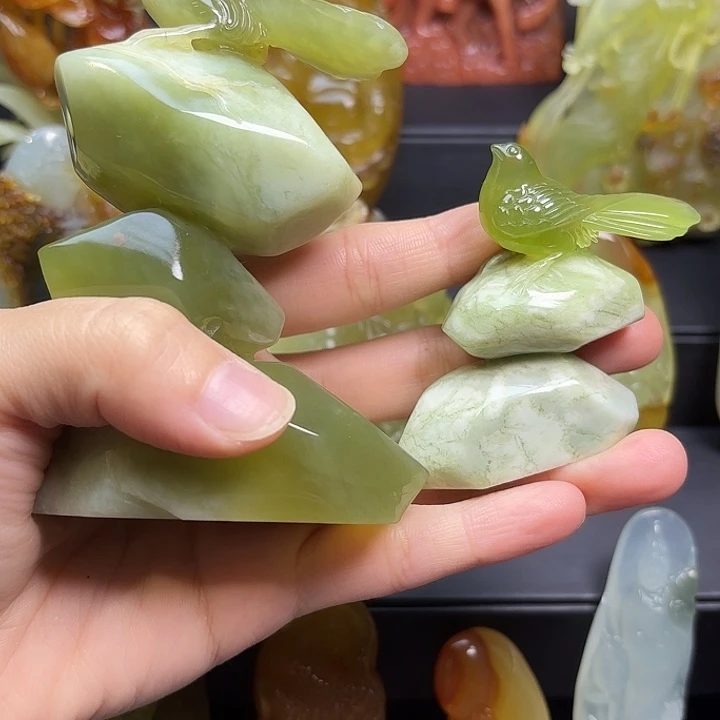 未镶嵌蛇纹石玉摆件B***y