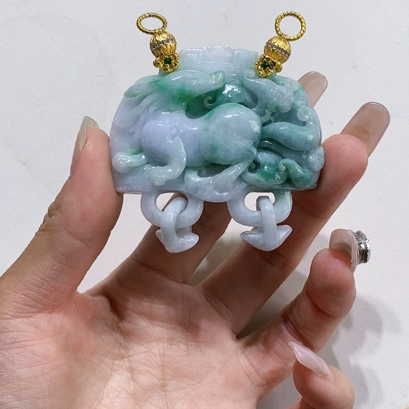 【闪购商品】翡翠未镶嵌颈饰
